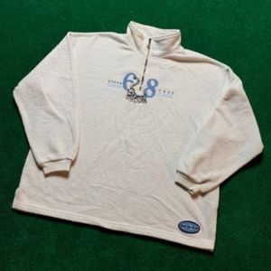 🚨ISO: Terry Cloth Tigger 1/4 Zip🚨